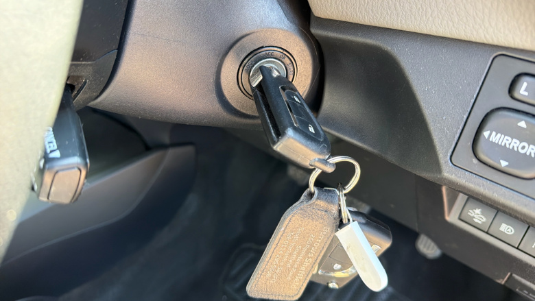 Toyota Yaris 1.0 [72] VVT-i Icon Tech 5dr Petrol Hatchback